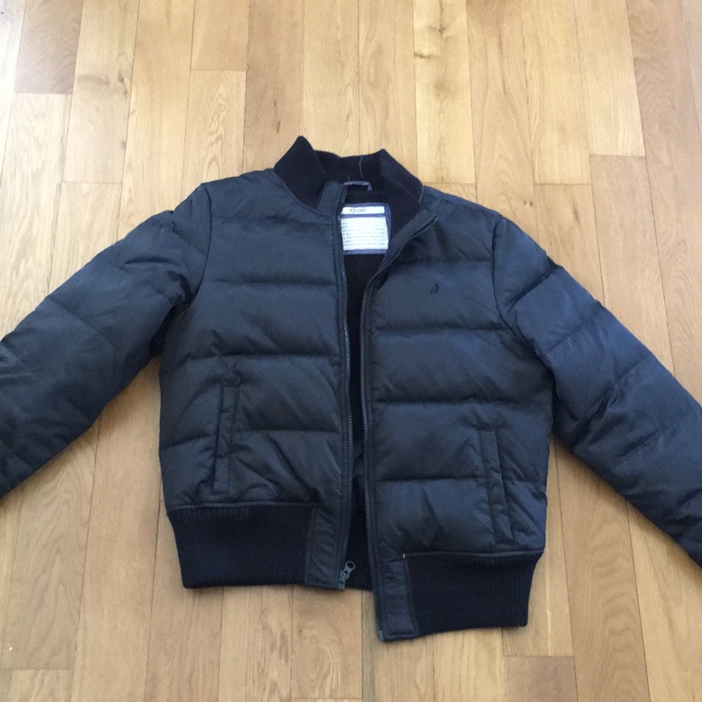 Black Old Navy puffer jacket